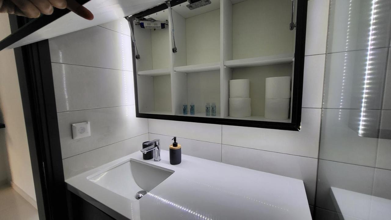Konnet Apartment Rhodes City Esterno foto